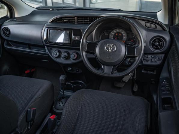 Toyota Vitz III (XP130) Рестайлинг 2 с пробегом 2019 года, цена 1 019 000 рублей, 106887 км, хэтчбек, Автокод Объявления