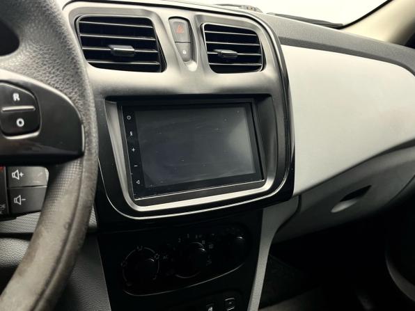 Renault Sandero II с пробегом 2014 года, цена 679 000 рублей, 175651 км, хэтчбек, Автокод Объявления
