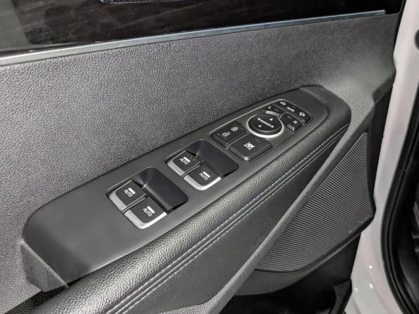 Kia Sorento III Prime Рестайлинг с пробегом 2018 года, цена 2 899 500 рублей, 129924 км, внедорожник, Автокод Объявления