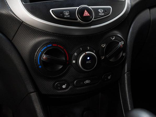 Hyundai Solaris I с пробегом 2014 года, цена 600 000 рублей, 276127 км, седан, Автокод Объявления