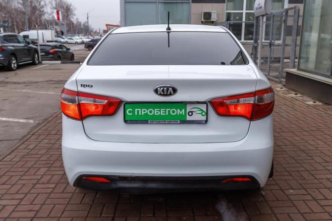 Kia Rio III с пробегом 2013 года, цена 770 000 рублей, 170000 км, седан, Автокод Объявления