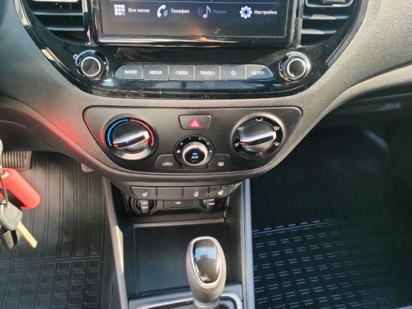Hyundai Solaris II Рестайлинг с пробегом 2020 года, цена 1 355 000 рублей, 66913 км, седан, Автокод Объявления