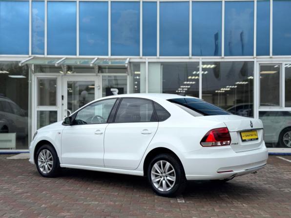 Volkswagen Polo V Рестайлинг с пробегом 2017 года, цена 1 290 000 рублей, 82410 км, седан, Автокод Объявления