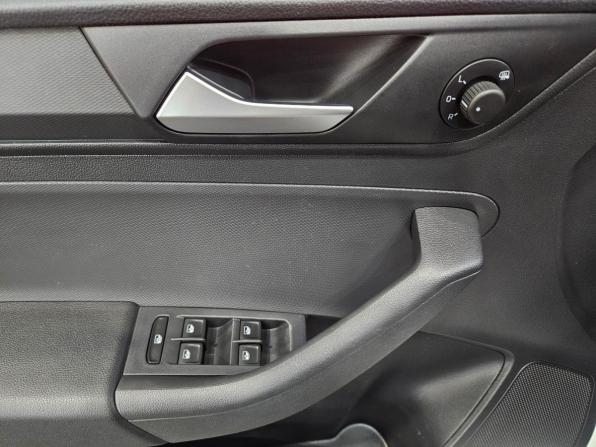 Volkswagen Polo VI с пробегом 2022 года, цена 1 419 000 рублей, 149456 км, лифтбек, Автокод Объявления