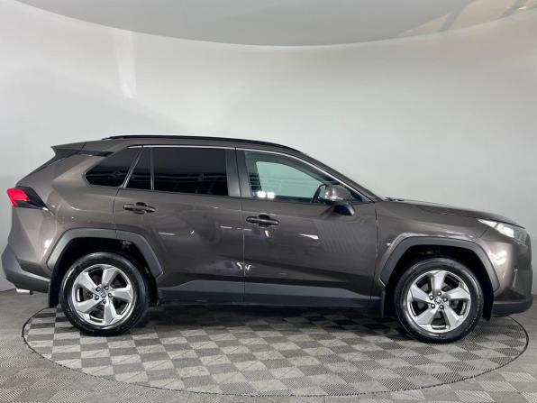 Toyota RAV4 V (XA50) с пробегом 2021 года, цена 2 950 000 рублей, 85497 км, внедорожник, Автокод Объявления