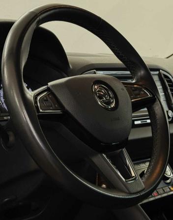 Skoda Karoq I с пробегом 2020 года, цена 1 209 000 рублей, 274977 км, внедорожник, Автокод Объявления