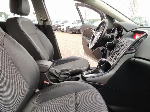 Opel Astra J Рестайлинг с пробегом 2012 года, цена 780 000 рублей, 123000 км, хэтчбек, Автокод Объявления