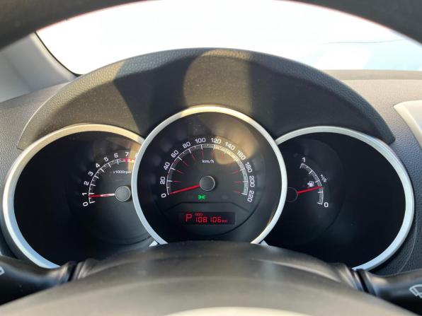 Kia Venga I Рестайлинг с пробегом 2014 года, цена 1 050 000 рублей, 108104 км, минивэн, Автокод Объявления