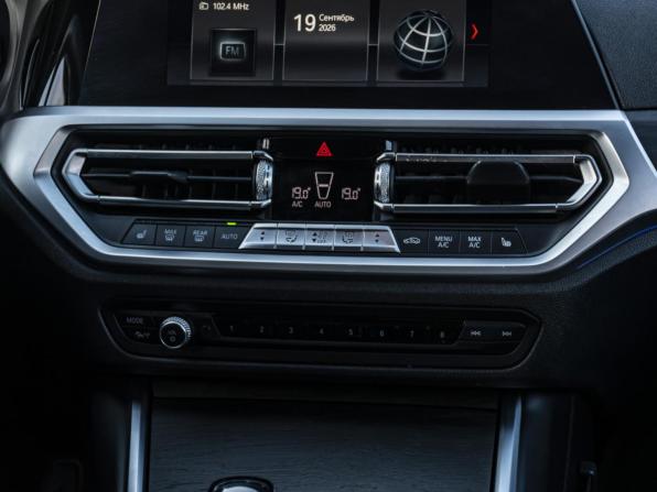 BMW 3 серии VII (G2x) с пробегом 2020 года, цена 3 898 000 рублей, 136998 км, седан, Автокод Объявления
