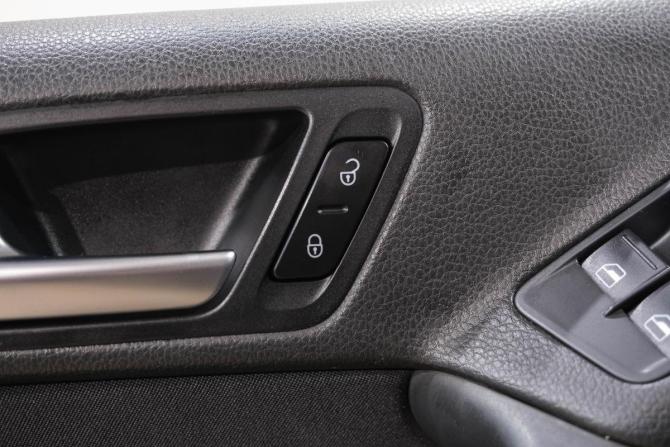 Volkswagen Tiguan I Рестайлинг с пробегом 2011 года, цена 899 000 рублей, 191157 км, внедорожник, Автокод Объявления