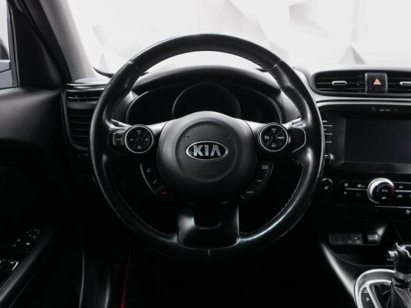Kia Soul II Рестайлинг с пробегом 2017 года, цена 1 644 000 рублей, 105000 км, хэтчбек, Автокод Объявления