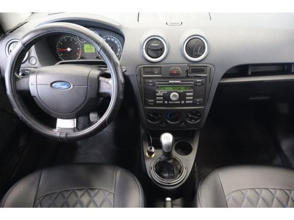 Ford Fusion I Рестайлинг с пробегом 2007 года, цена 412 500 рублей, 191482 км, хэтчбек, Автокод Объявления