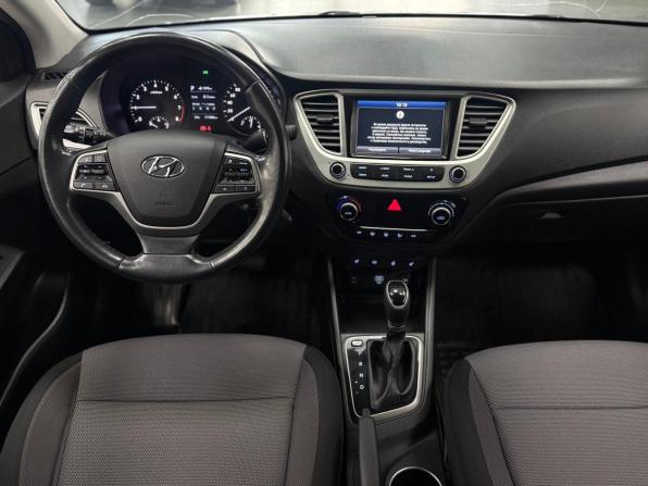 Hyundai Solaris II с пробегом 2019 года, цена 1 390 000 рублей, 111384 км, седан, Автокод Объявления