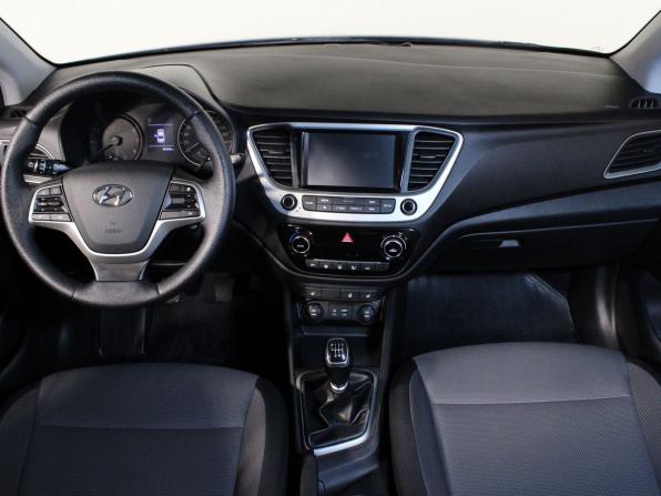Hyundai Solaris II с пробегом 2017 года, цена 1 297 000 рублей, 85065 км, седан, Автокод Объявления