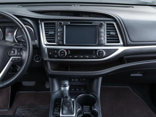 Toyota Highlander III (XU50) Рестайлинг с пробегом 2019 года, цена 3 698 000 рублей, 181200 км, внедорожник, Автокод Объявления