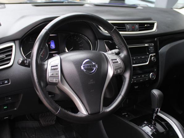 Nissan Qashqai II с пробегом 2018 года, цена 1 629 000 рублей, 92321 км, внедорожник, Автокод Объявления