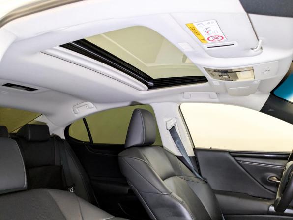 Lexus ES VII с пробегом 2020 года, цена 3 300 000 рублей, 144669 км, седан, Автокод Объявления