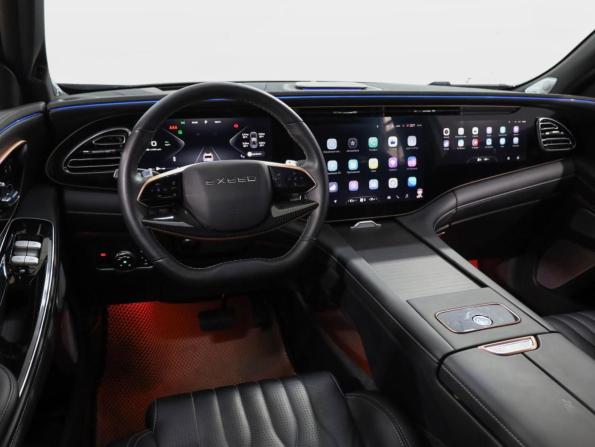 Exeed VX I Рестайлинг с пробегом 2024 года, цена 3 399 000 рублей, 10192 км, внедорожник, Автокод Объявления