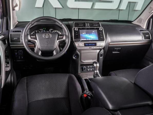 Toyota Land Cruiser Prado 150 Series Рестайлинг 2 с пробегом 2019 года, цена 4 399 000 рублей, 229601 км, внедорожник, Автокод Объявления