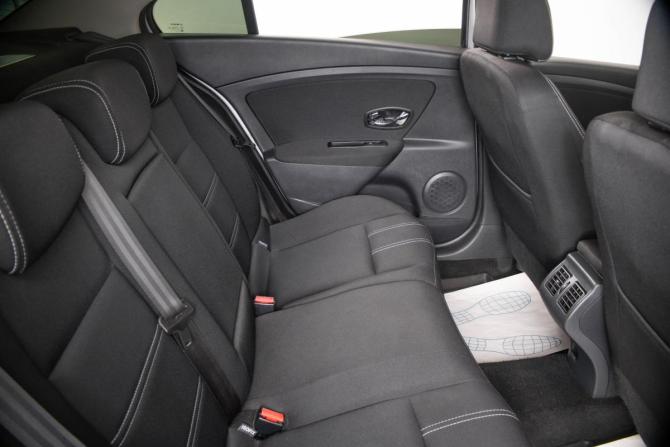 Renault Fluence I Рестайлинг с пробегом 2013 года, цена 699 000 рублей, 175000 км, седан, Автокод Объявления