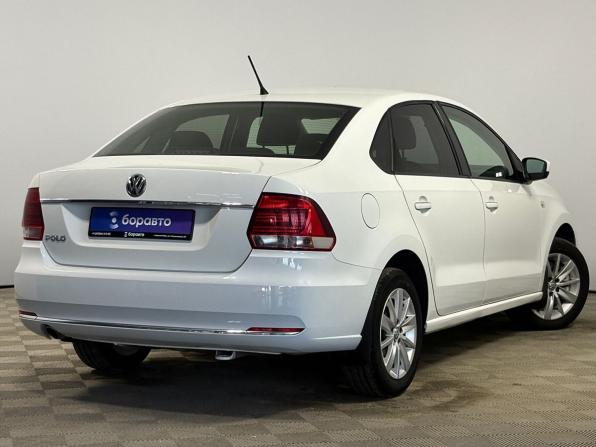 Volkswagen Polo V Рестайлинг с пробегом 2015 года, цена 1 135 000 рублей, 142363 км, седан, Автокод Объявления