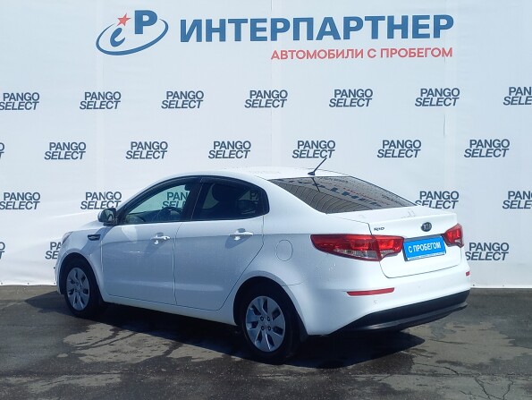 Kia Rio III Рестайлинг с пробегом 2016 года, цена 809 000 рублей, 197026 км, седан, Автокод Объявления