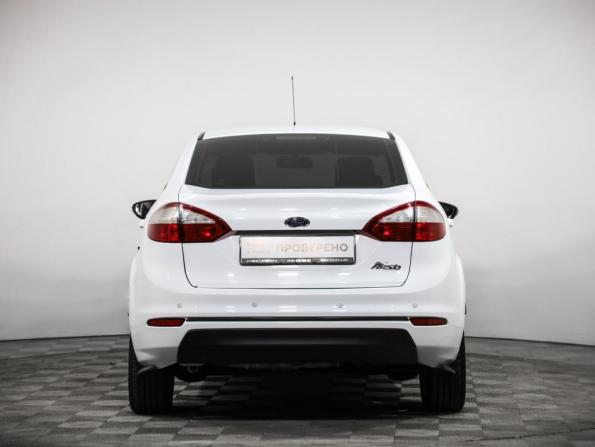 Ford Fiesta Mk6 Рестайлинг с пробегом 2015 года, цена 749 000 рублей, 137250 км, седан, Автокод Объявления