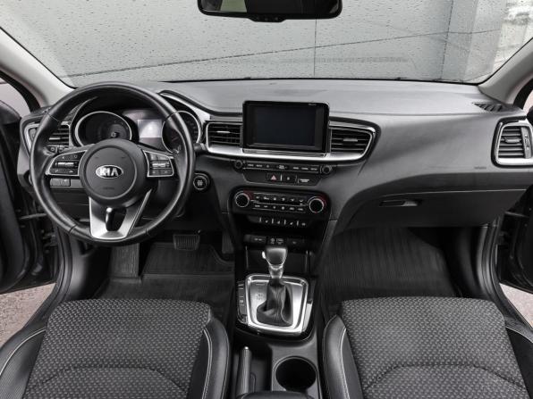 Kia Ceed III с пробегом 2019 года, цена 1 699 000 рублей, 119102 км, универсал, Автокод Объявления
