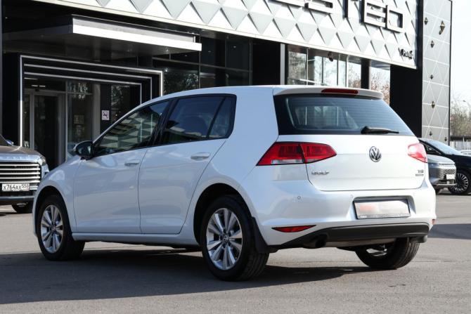 Volkswagen Golf VII с пробегом 2013 года, цена 988 000 рублей, 147778 км, хэтчбек, Автокод Объявления