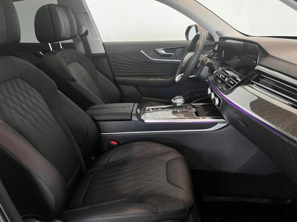 Hongqi HS5 I Рестайлинг с пробегом 2025 года, цена 3 850 000 рублей, 1543 км, внедорожник, Автокод Объявления