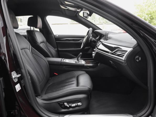BMW 7 серии VI (G11/G12) Рестайлинг с пробегом 2019 года, цена 5 290 000 рублей, 93275 км, седан, Автокод Объявления
