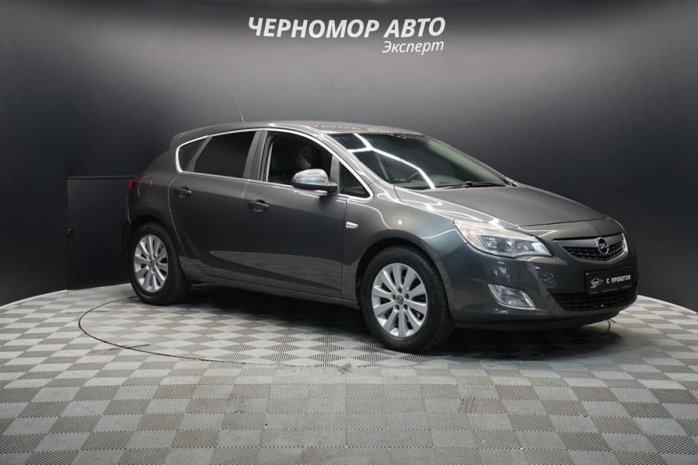 Opel Astra J Крым  - изображение 7