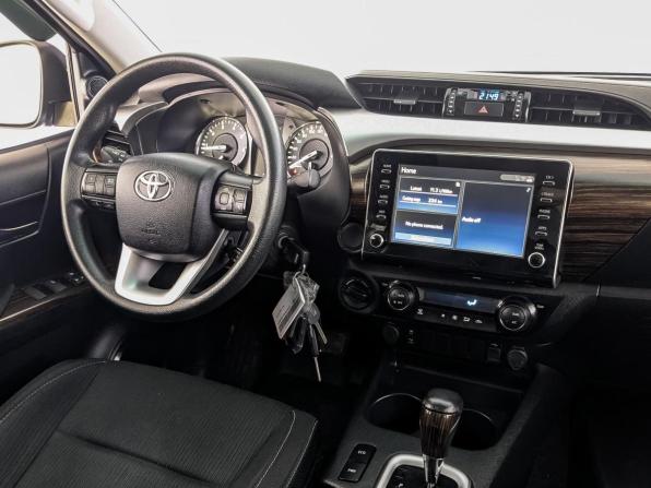 Toyota Hilux VIII Рестайлинг с пробегом 2022 года, цена 5 200 000 рублей, 51895 км, offers.body_type.unknown, Автокод Объявления