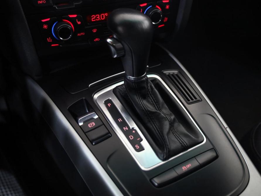 Audi A4 IV (B8) Санкт-Петербург  - изображение 16