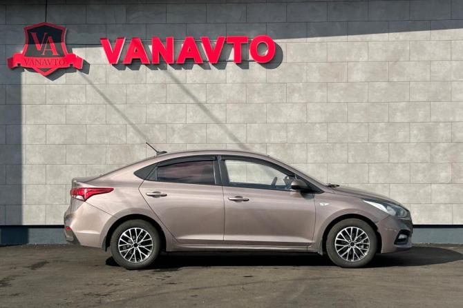 Hyundai Solaris II с пробегом 2019 года, цена 1 450 000 рублей, 121250 км, седан, Автокод Объявления