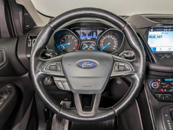 Ford Kuga II Рестайлинг с пробегом 2017 года, цена 1 355 000 рублей, 114425 км, внедорожник, Автокод Объявления