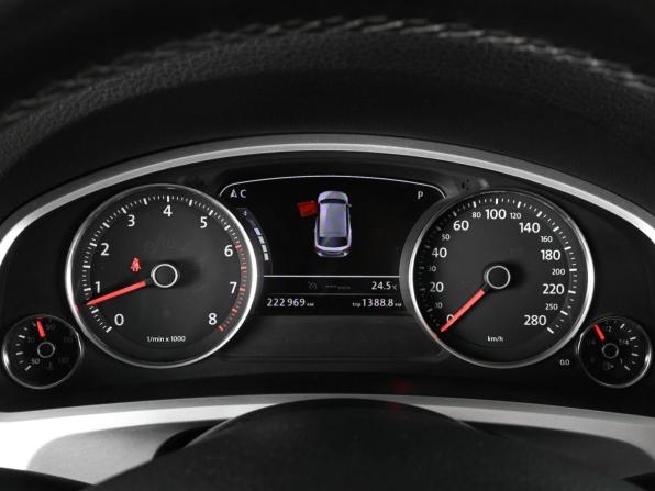 Volkswagen Touareg II Рестайлинг с пробегом 2017 года, цена 3 180 000 рублей, 222969 км, внедорожник, Автокод Объявления