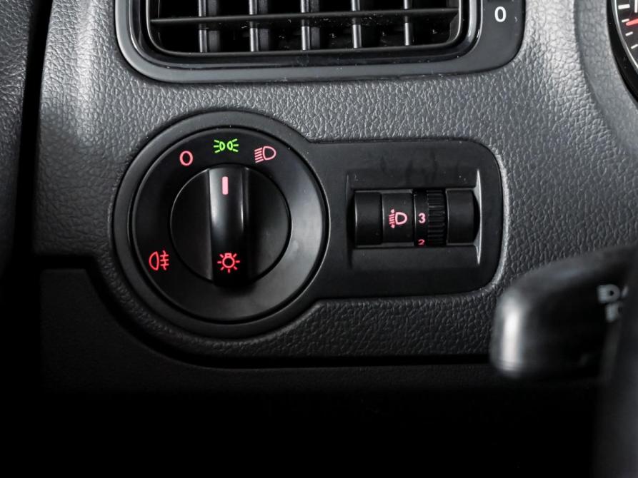 Volkswagen Polo V Рестайлинг Екатеринбург  - изображение 16