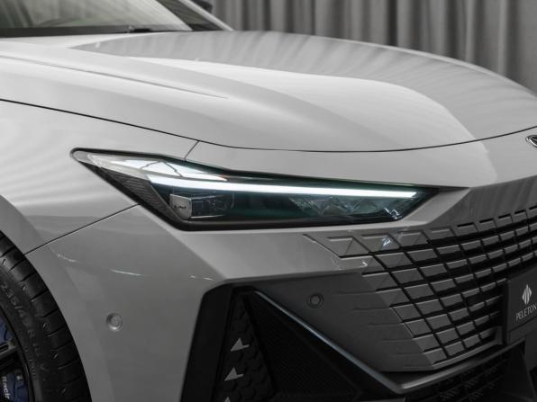 Changan UNI-V I с пробегом 2023 года, цена 2 280 000 рублей, 41754 км, лифтбек, Автокод Объявления