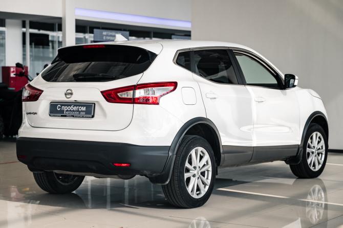 Nissan Qashqai II с пробегом 2018 года, цена 1 580 000 рублей, 101290 км, внедорожник, Автокод Объявления