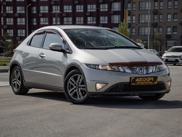 Honda Civic VIII с пробегом 2008 года, цена 675 000 рублей, 131000 км, хэтчбек, Автокод Объявления