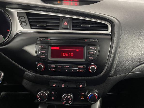 Kia Ceed II Рестайлинг с пробегом 2017 года, цена 1 399 000 рублей, 105544 км, универсал, Автокод Объявления