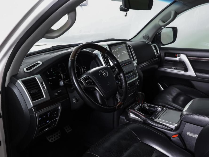 Toyota Land Cruiser 200 Series Рестайлинг 2 Москва  - изображение 15