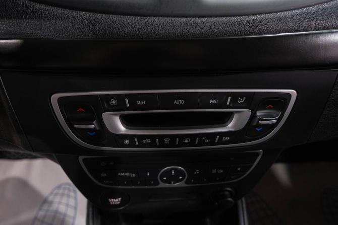 Renault Fluence I с пробегом 2011 года, цена 749 000 рублей, 191500 км, седан, Автокод Объявления