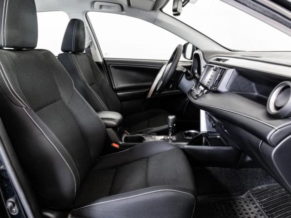 Toyota RAV4 IV (XA40) Рестайлинг с пробегом 2018 года, цена 2 249 000 рублей, 145587 км, внедорожник, Автокод Объявления