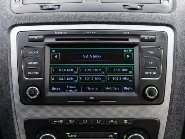 Skoda Octavia II (A5) Рестайлинг с пробегом 2012 года, цена 938 000 рублей, 210641 км, лифтбек, Автокод Объявления