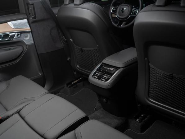 Новый Volvo XC90 II Рестайлинг 2 2026 года, цена 10 850 000 рублей, внедорожник, Автокод Объявления