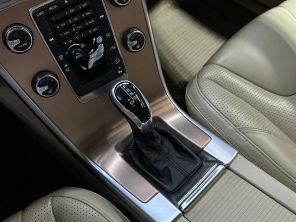 Volvo XC60 I Рестайлинг с пробегом 2014 года, цена 1 750 000 рублей, 193037 км, внедорожник, Автокод Объявления