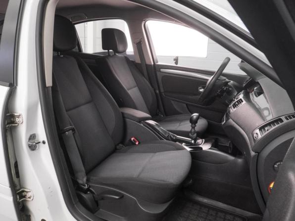 Renault Laguna III с пробегом 2009 года, цена 629 000 рублей, 319071 км, лифтбек, Автокод Объявления