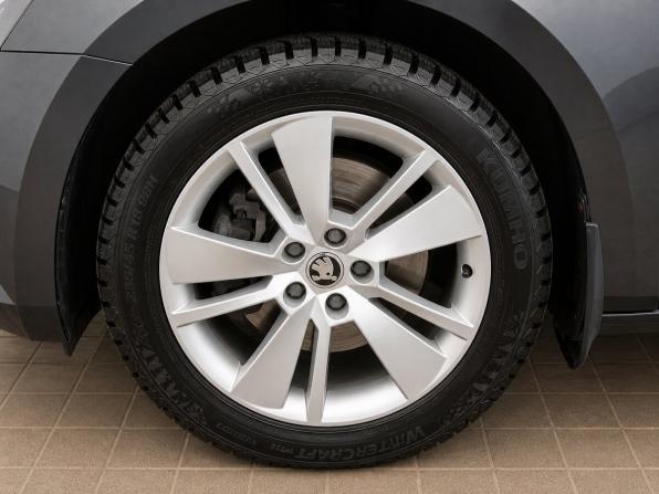 Skoda Superb III с пробегом 2016 года, цена 1 600 000 рублей, 176973 км, лифтбек, Автокод Объявления